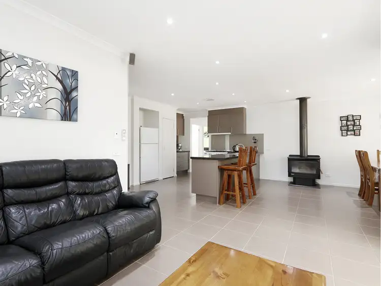 Sixth view of Homely house listing, 1 Neilson Court, Stratford VIC 3862