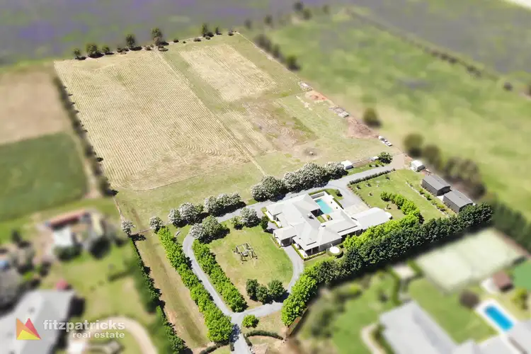 4 Tamarind Place, Lake Albert NSW 2650