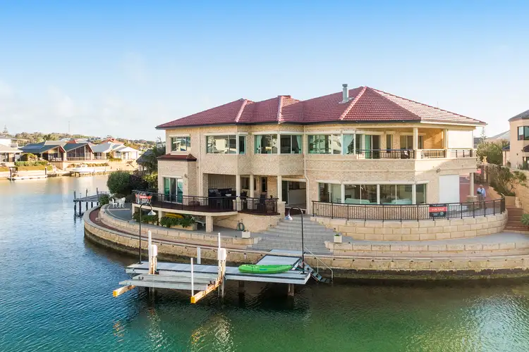 6 Voyager Close, Wannanup WA 6210