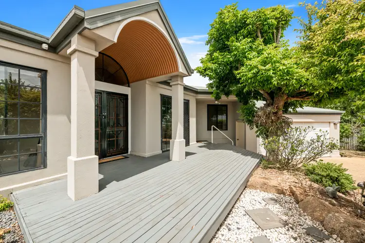 30 Sweetapple Crescent, Centenary Heights QLD 4350