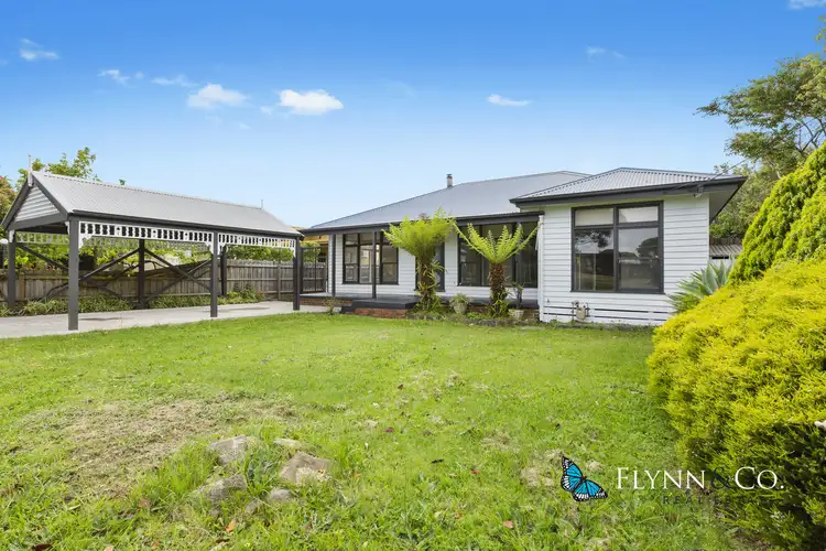10 Walpole Avenue, Rosebud VIC 3939