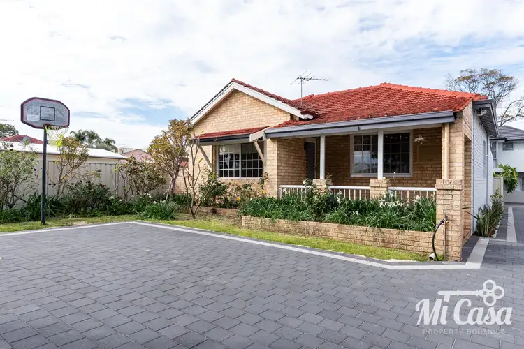 18 Bourke Street, Yokine WA 6060