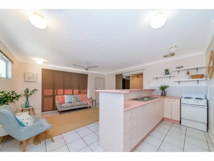 Third view of Homely apartment listing, 1/3 Jermyn Street, Hyde Park QLD 4812