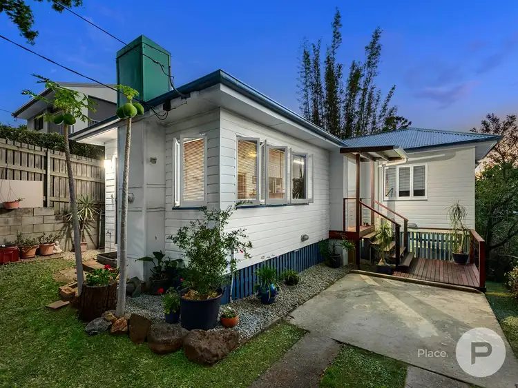 19 Crest Street, Mount Gravatt East QLD 4122