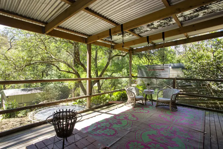 15 Edmunds Road, Cockatoo VIC 3781