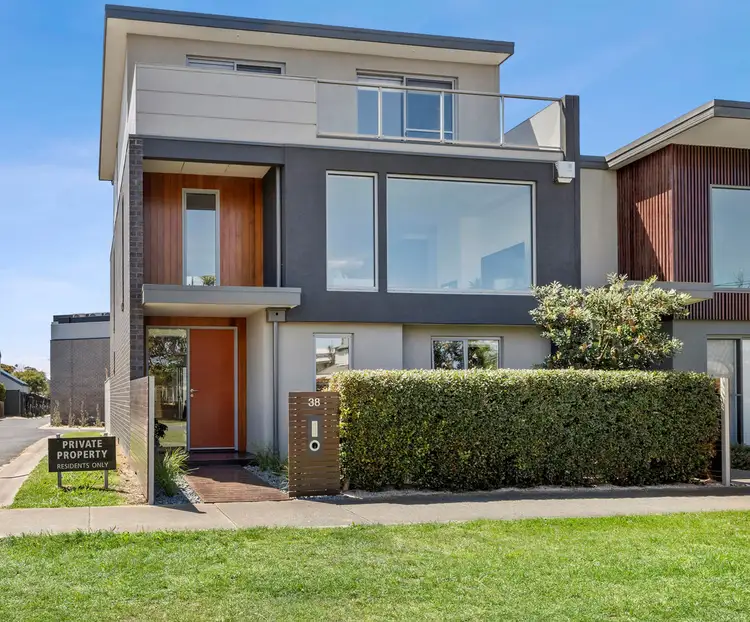 38 Boston Road, Torquay VIC 3228