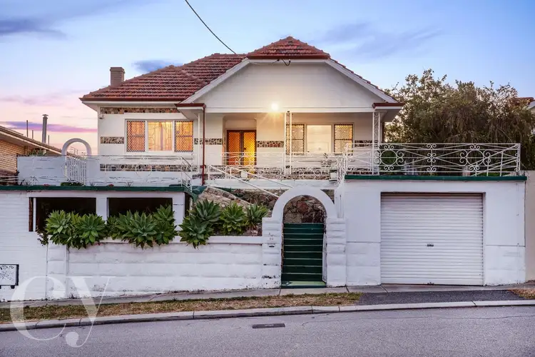 89 Solomon Street, Fremantle WA 6160