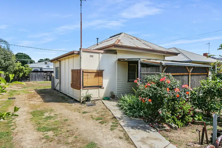 17 Gillies Street, Benalla VIC 3672