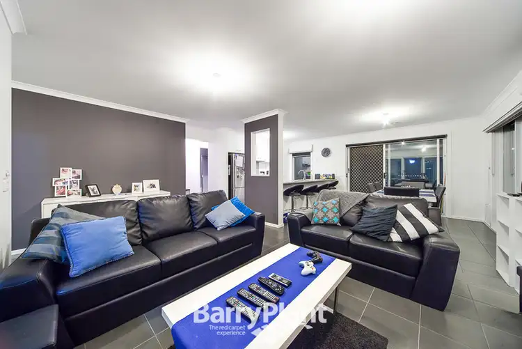 Fifth view of Homely house listing, 11 Tangelo Terrace, Pakenham VIC 3810