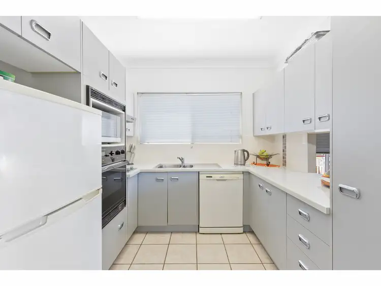 Fourth view of Homely apartment listing, 4/14 Victoria Parade, Rockhampton City QLD 4700