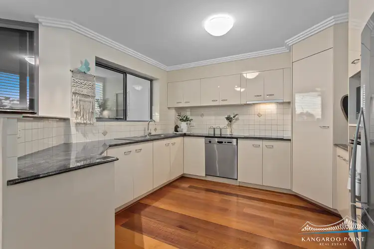 Sixth view of Homely apartment listing, 2/40 O'Connell Street, Kangaroo Point QLD 4169