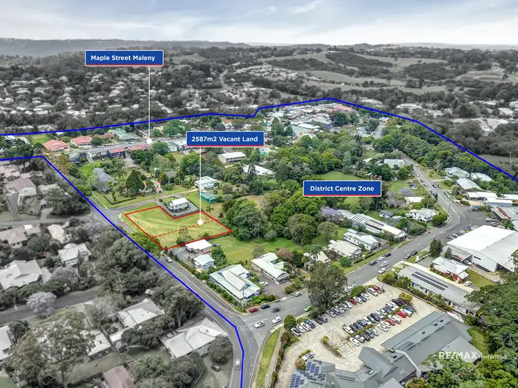5 Myrtle Street, Maleny QLD 4552