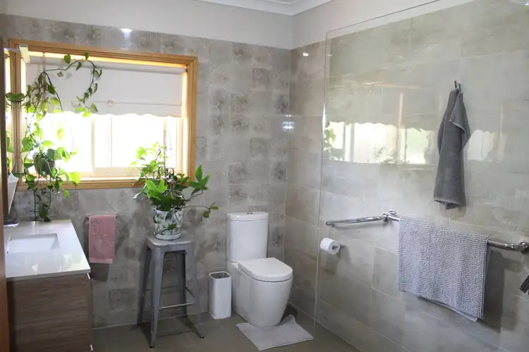 Sixth view of Homely house listing, 2 March Court, Clare SA 5453