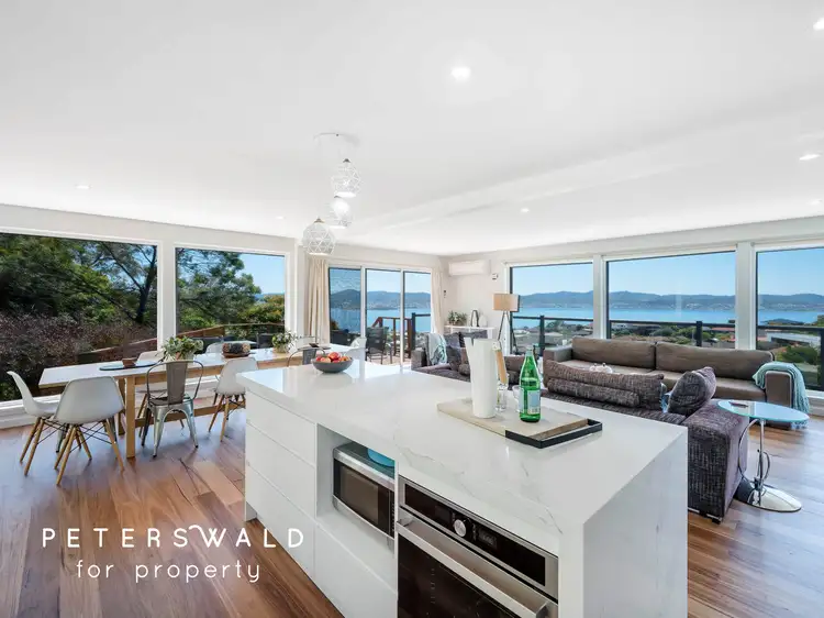 324 Churchill Avenue, Sandy Bay TAS 7005