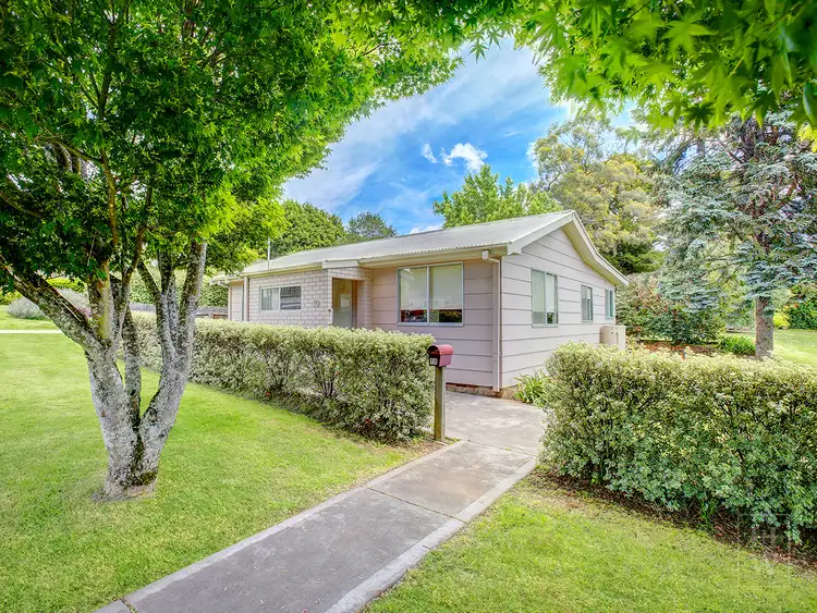 10 Amy Street, Bundanoon NSW 2578
