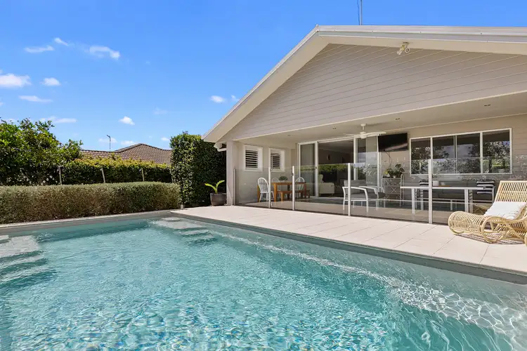 19 Mia Court, Nikenbah QLD 4655