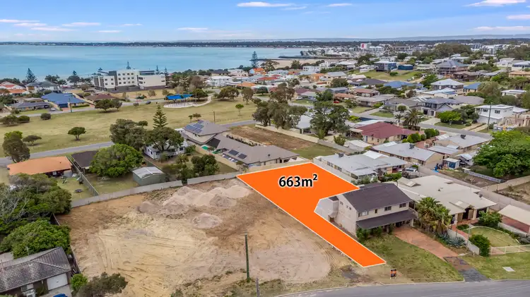 6A Oversby Street, Halls Head WA 6210