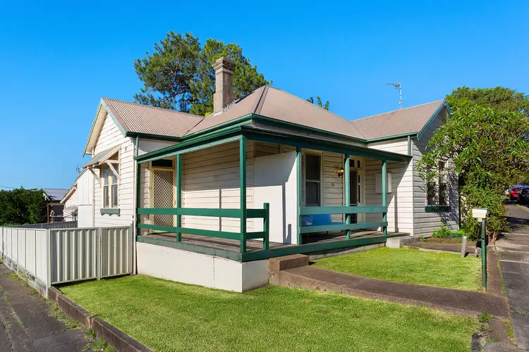 70 Henry Street, Tighes Hill NSW 2297