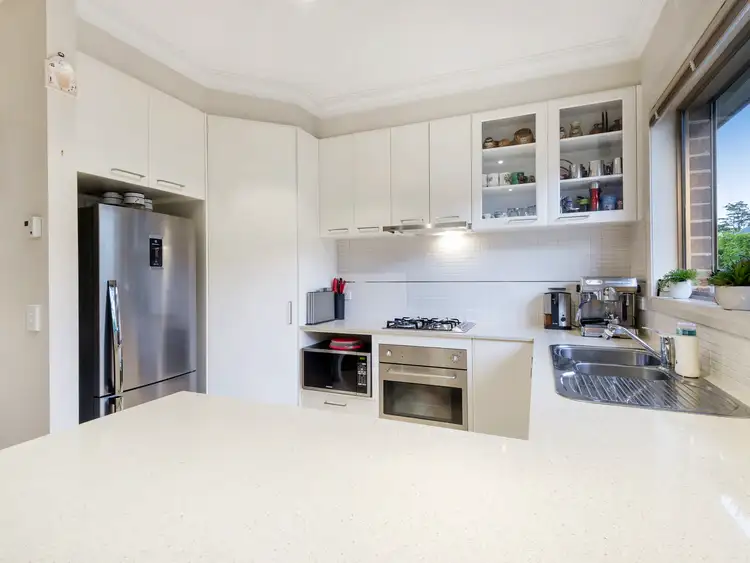 Fifth view of Homely unit listing, 9B Seaview Avenue, Mornington VIC 3931
