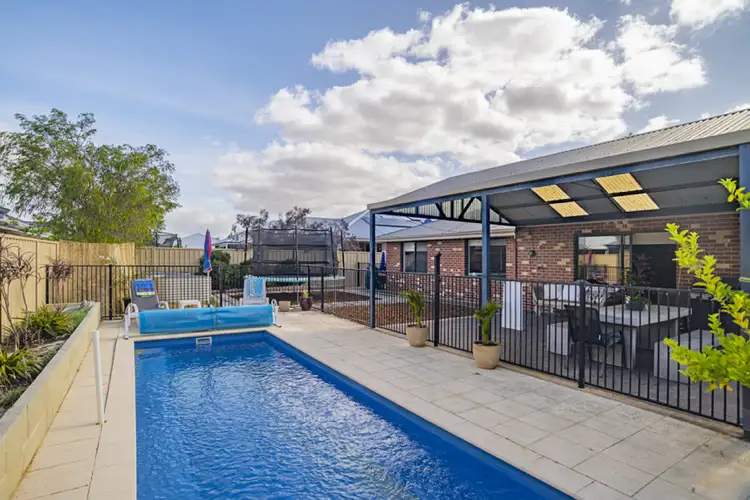 Second view of Homely house listing, 8 Albatross Court, Broadwater WA 6280