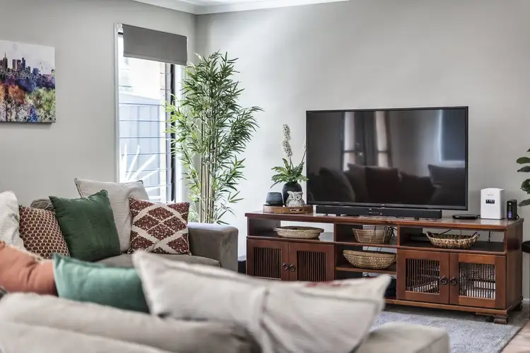 Fourth view of Homely house listing, 23 Orlando Court, Highland Park QLD 4211