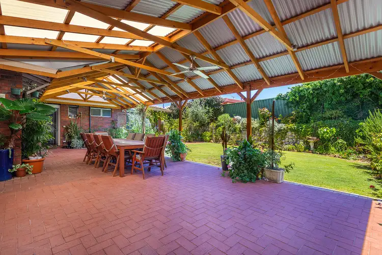 2 Mermaid Way, Heathridge WA 6027