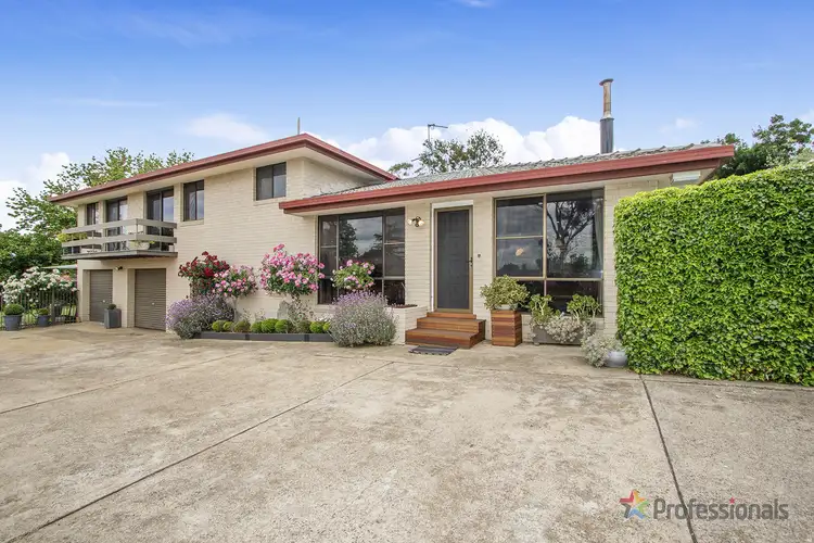 Second view of Homely house listing, 6 Wade Avenue, Armidale NSW 2350