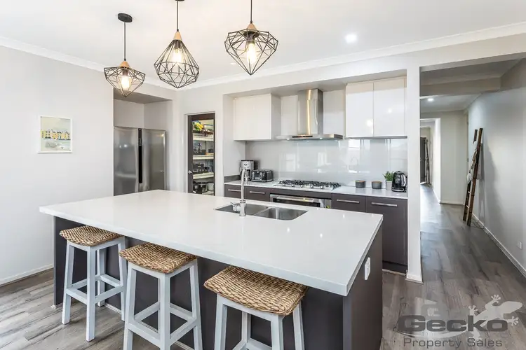 19 Broadwater Road