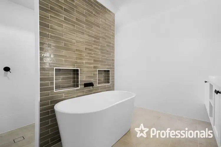 Fourth view of Homely house listing, 33 Newlands Crescent, Kelso NSW 2795