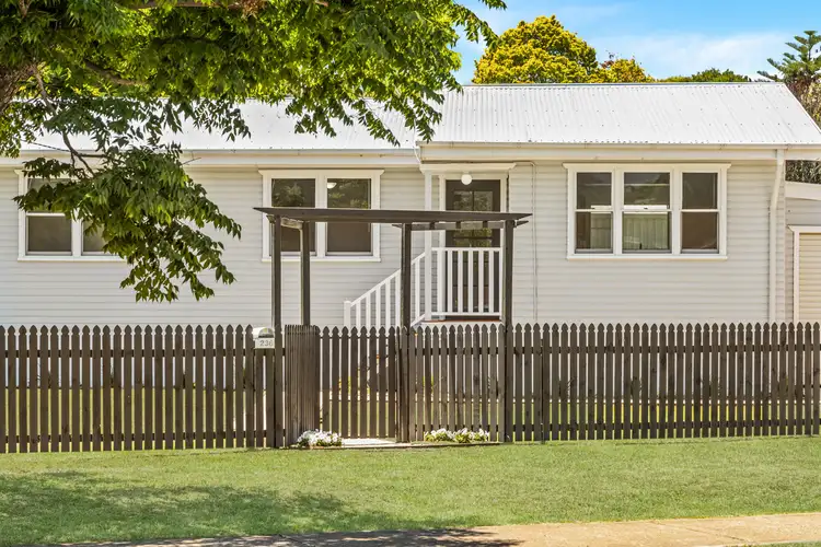 236 Mackenzie Street, Rangeville QLD 4350
