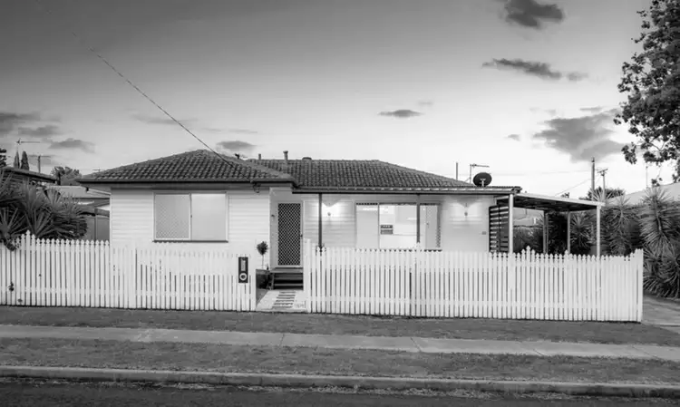 27 Cathro Street, Rockville QLD 4350