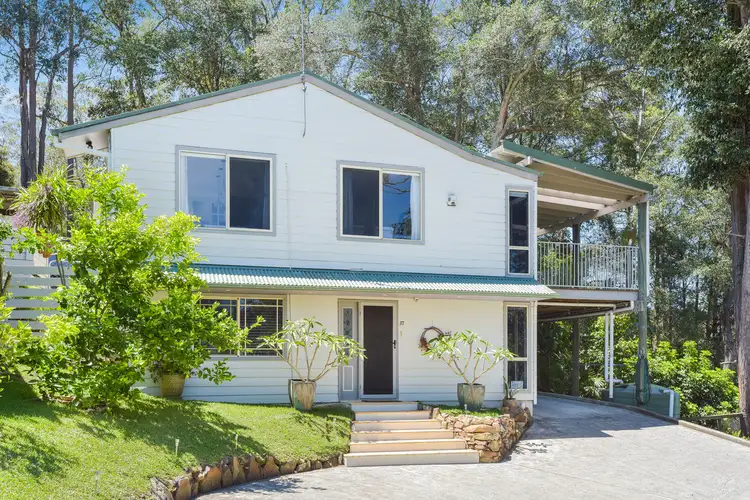 37 Pineridge Close, Lisarow NSW 2250