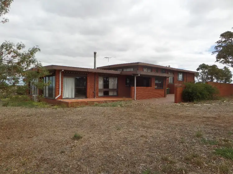 480 Heales Road