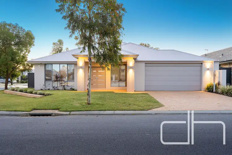 1 Torrigiani Street