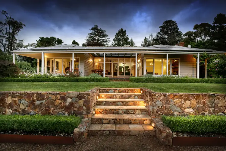 49 Avon Road, Avonsleigh VIC 3782