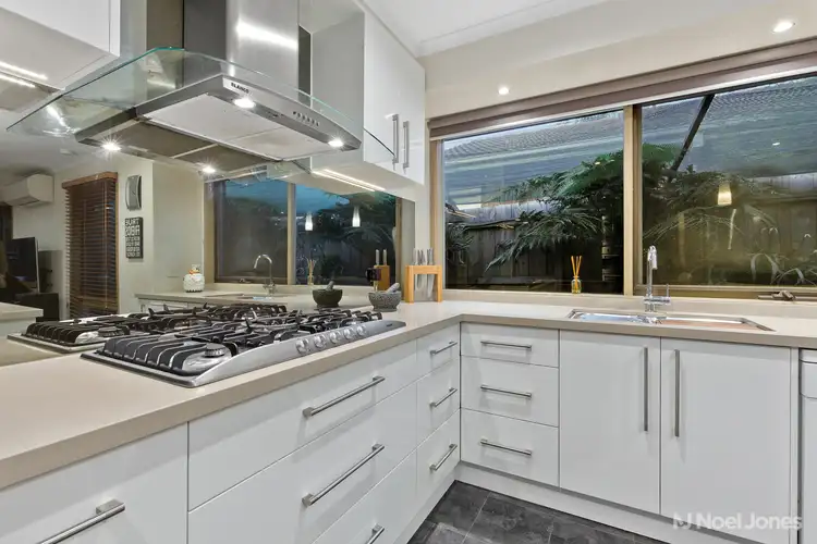 Fifth view of Homely house listing, 8 Jindalee Close, Rowville VIC 3178