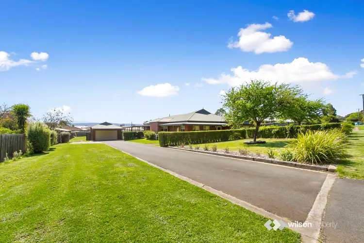 Third view of Homely house listing, 2 Forest Hill Close, Traralgon VIC 3844