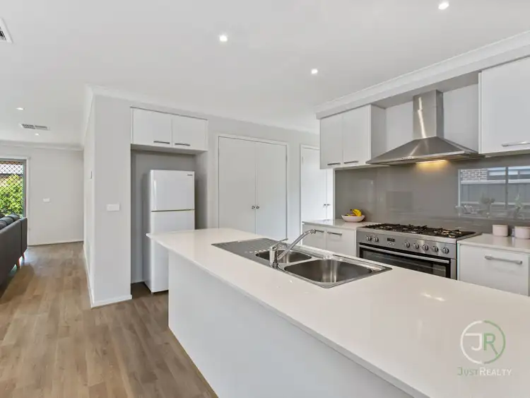 Second view of Homely house listing, 7 Platypus Rise, Botanic Ridge VIC 3977