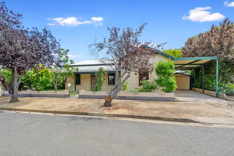 11 Barry Street, Hamley Bridge SA 5401