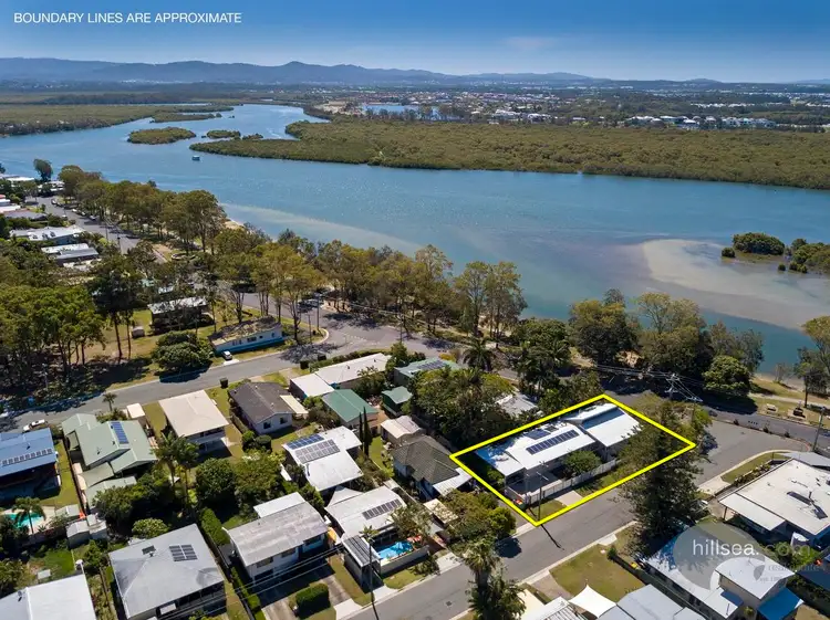 52 Iando Street, Coombabah QLD 4216
