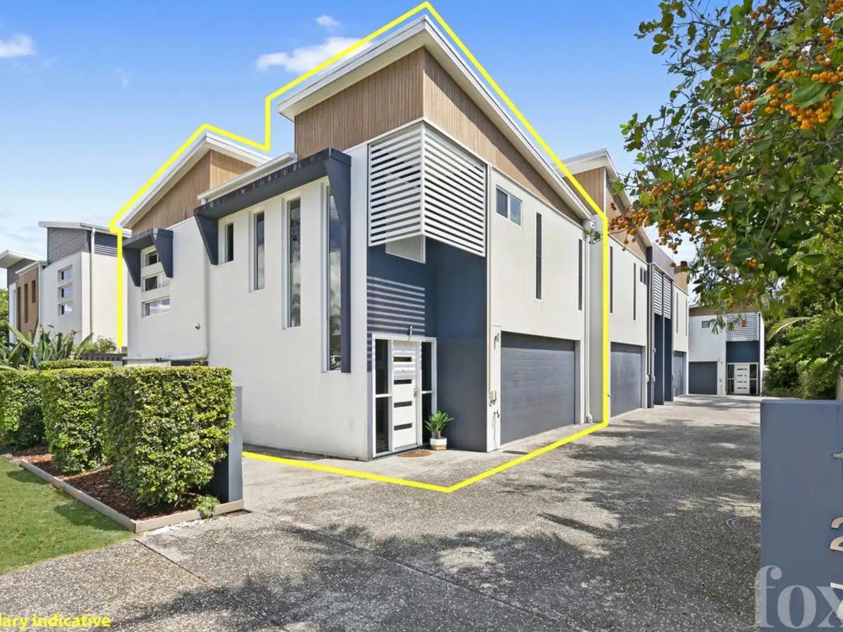 Main view of Homely townhouse listing, 1/127 Pohlman Street, Southport QLD 4215