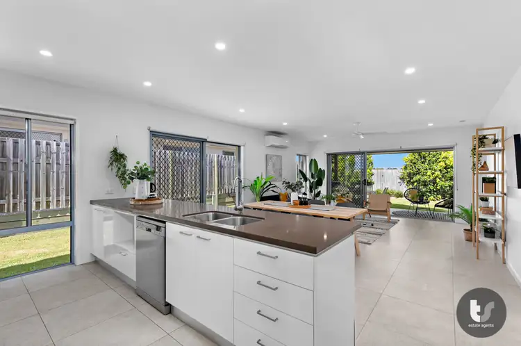 Third view of Homely house listing, 33 Ravenbourne Circuit, Capalaba QLD 4157