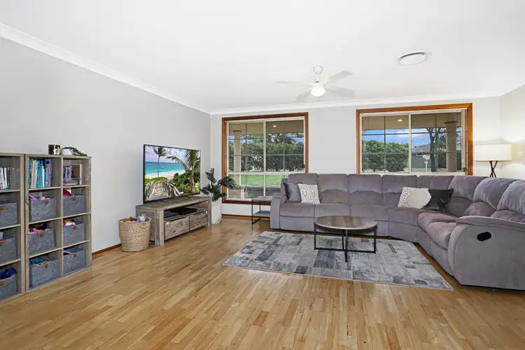 Fifth view of Homely house listing, 2 Mary Anne Close, Mount Annan NSW 2567