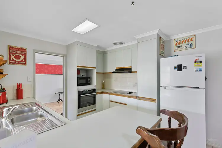 Seventh view of Homely house listing, 27 Cassandra Crescent, Urangan QLD 4655