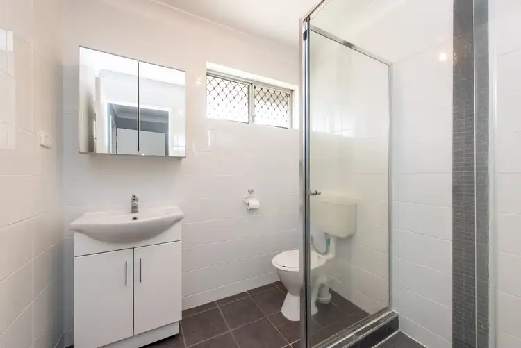 Seventh view of Homely semi-detached listing, 2A Madana Place, Craigie WA 6025