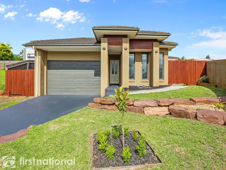 6 Chester Court, Drouin VIC 3818