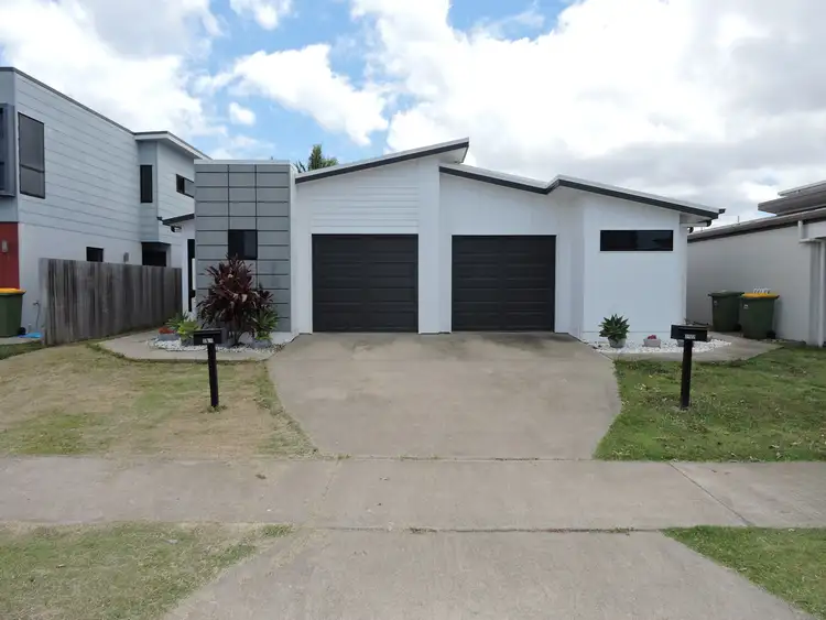 Unit 1 & 2/21 Maranark Avenue, Mount Pleasant QLD 4740