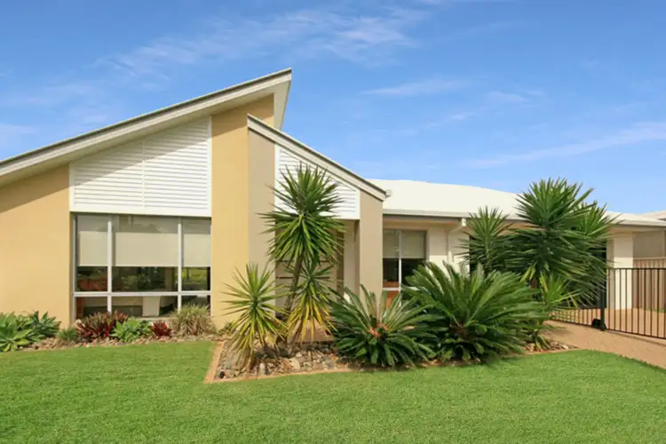 14 Newcastle Drive, Pottsville NSW 2489