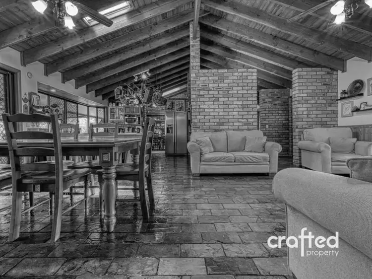 23 Madison Court, Munruben QLD 4125