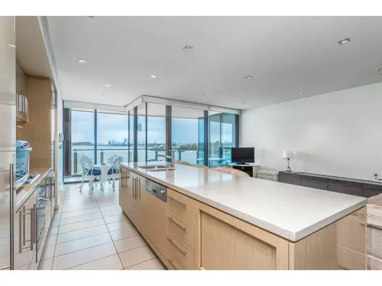 N802/70 Canning Beach Road, Applecross WA 6153
